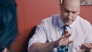 Ofisin Esmer Fahişesi Porn İzle